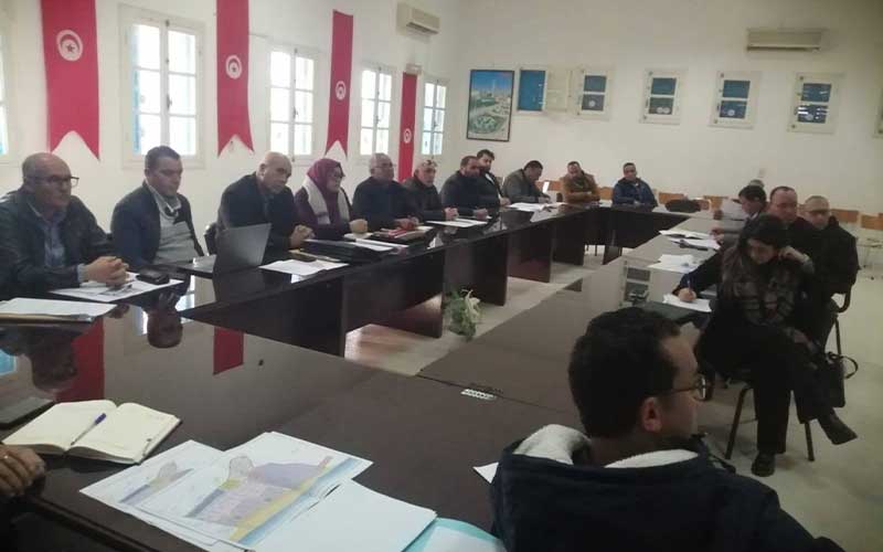 الجلسة المنعقدة ببلدية البقالطة بتاريخ الثلاثاء 03 فيفري 2026 حول مثال التهيئة الخاص بالمنطقة السياحية بالبقالطة